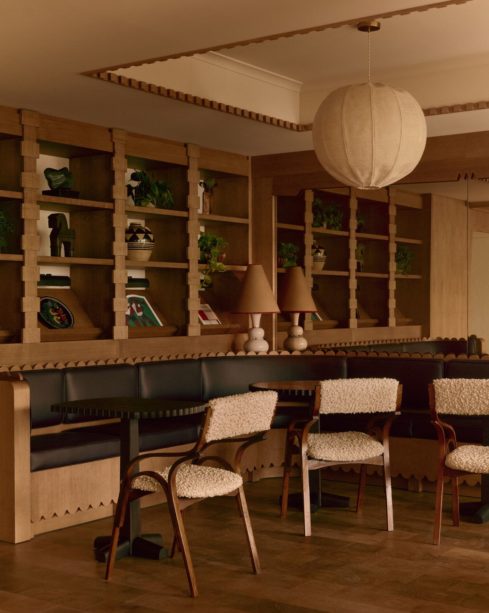 2-e1733994720317-489x613 (1)