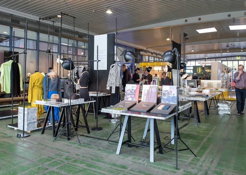 97e5c5_7e1bddea0cef4f559c8743a082033e91_mv2_d_4724_3153_s_4_2-859x613