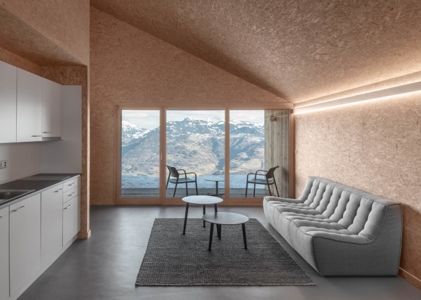 CH_18_21_Delphine_Burtin_N14-859x613