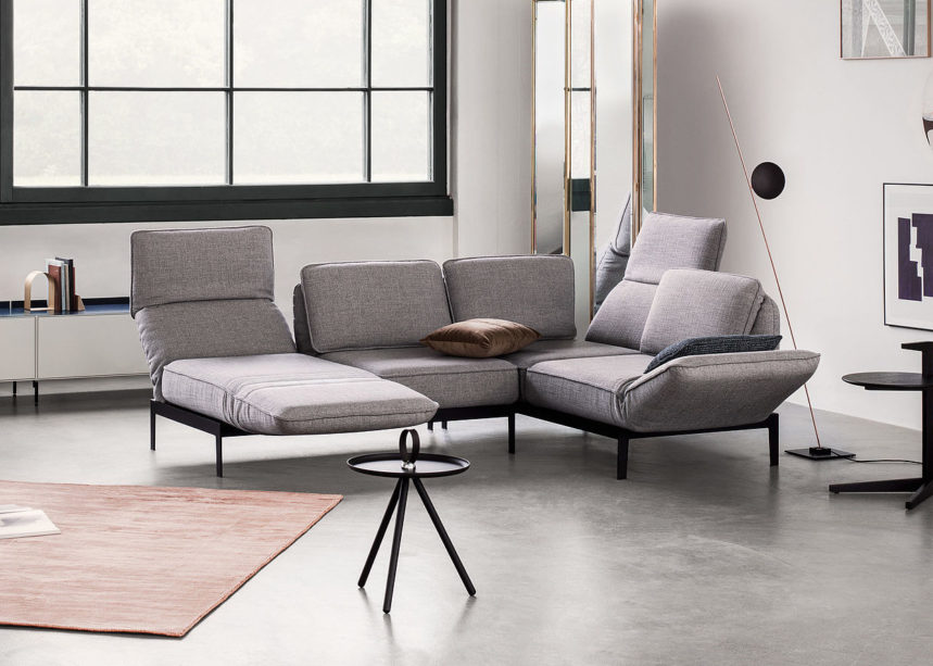 csm_rolf_benz_mera_funktionssofa_ecksofa_stoff_grau_gruenbeck_wien_aab485bd72-e1615235011288-859x613